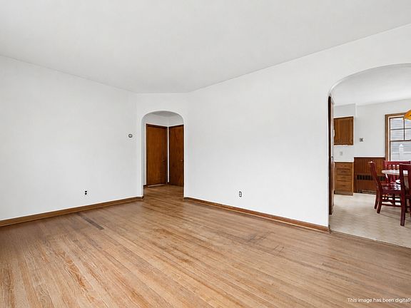 2nd image of 1 Heights Pl