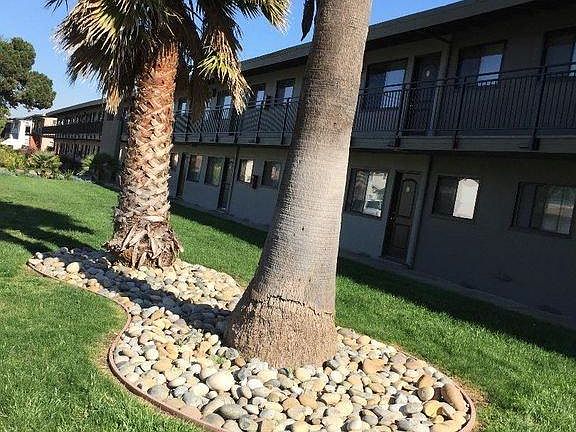 2nd image of 350 Dunster Dr APT 1