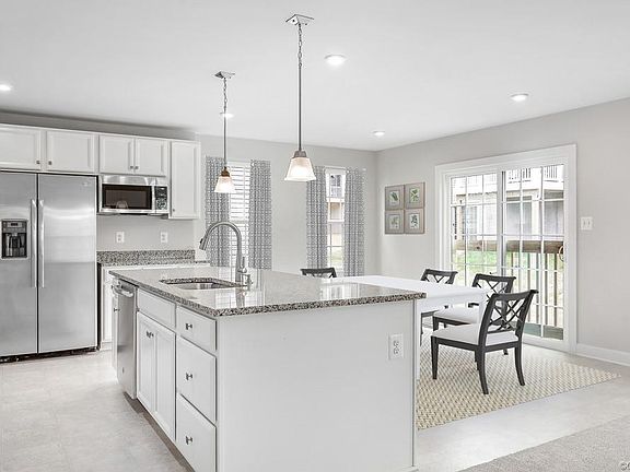 3rd image of 1000 Rosemallow Pl