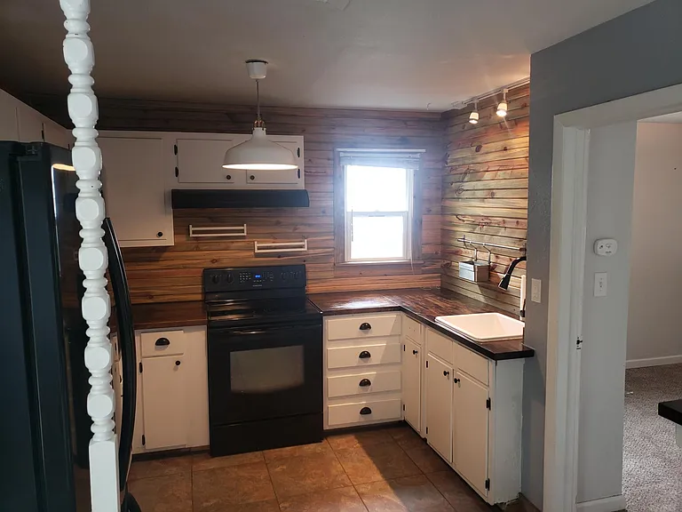 4355 S Fox St — Photo 31