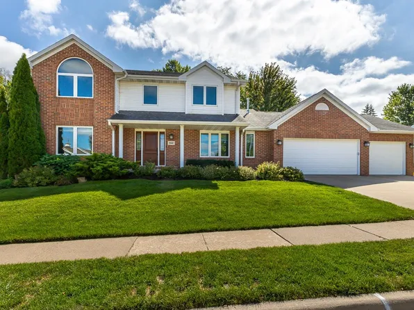 968 Barbaralee Dr, Dubuque, IA 52003