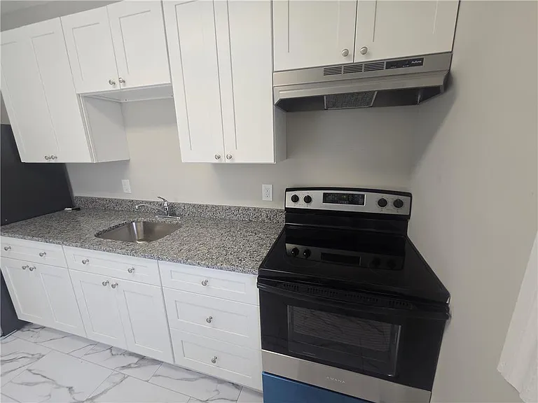 315 N 10th St #2 — Photo 5