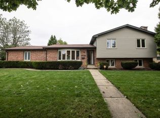 1410 Flossmoor Ave, Waukegan, IL 60085