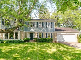 2112 Chestnut St, Waukegan, IL 60087