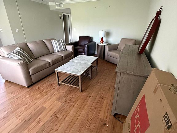 2nd image of 33 Pine Arbor Lane #102
