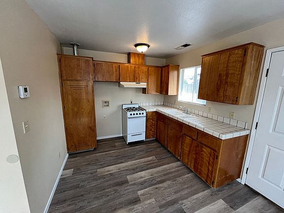 4th image of 62 N Villa St APT 12