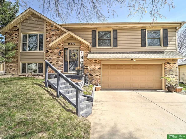 15337 Davenport Cir, Omaha, NE 68154