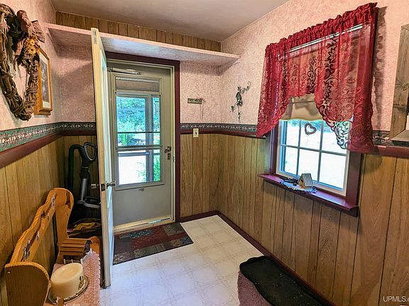 3rd image of 4116 County Road 550