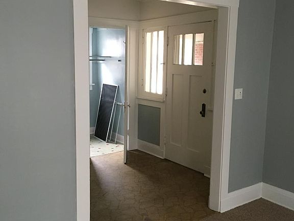 3rd image of 626-628 Woodbine Ave SE