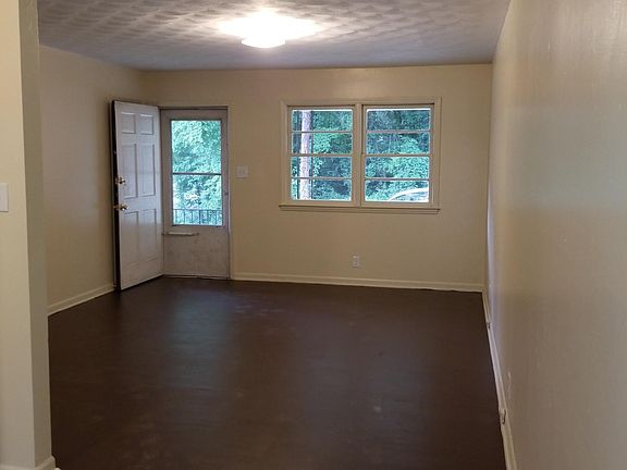 2nd image of 621 Wooding Ave