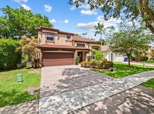 2712 Cayenne Avenue, Cooper City, FL 33026