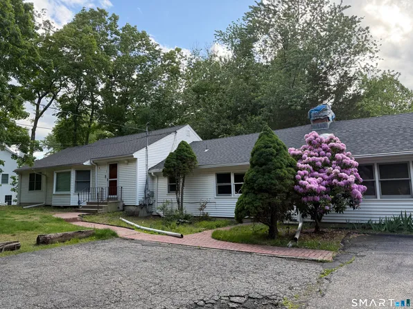 381 Nichols Ave, Shelton, CT 06484
