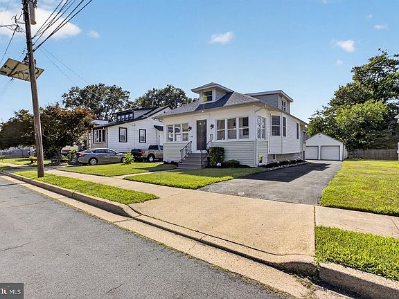 2nd image of 106 Linderman Ave
