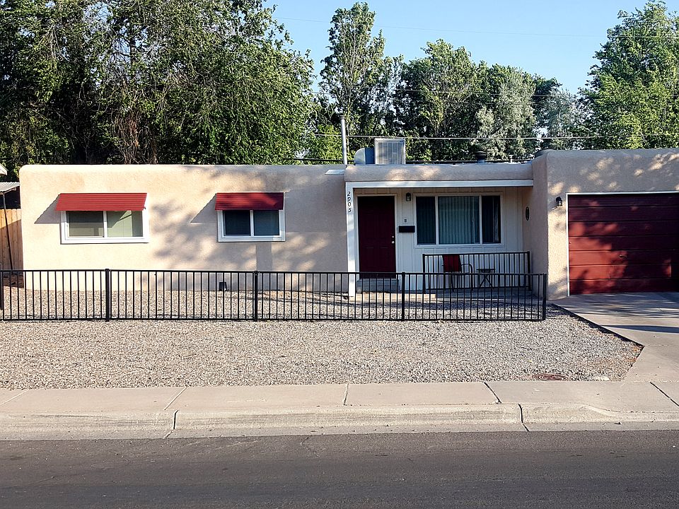 1st image of 2905 Edgecliff Dr