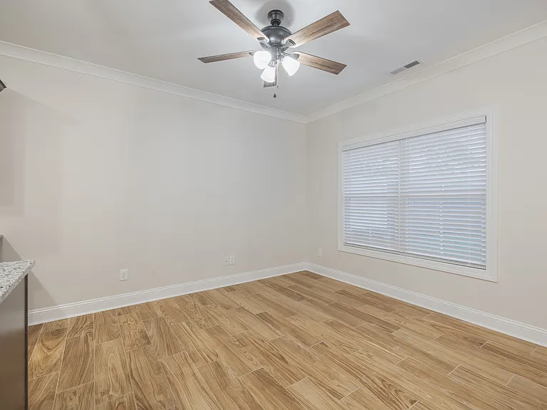 454 Wren Creek Ct — Photo 6