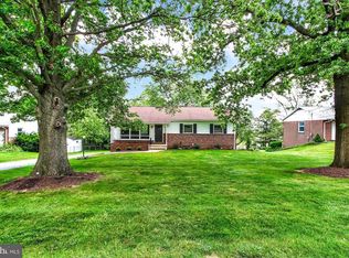126 Ivy Dr, Red Lion, PA 17356