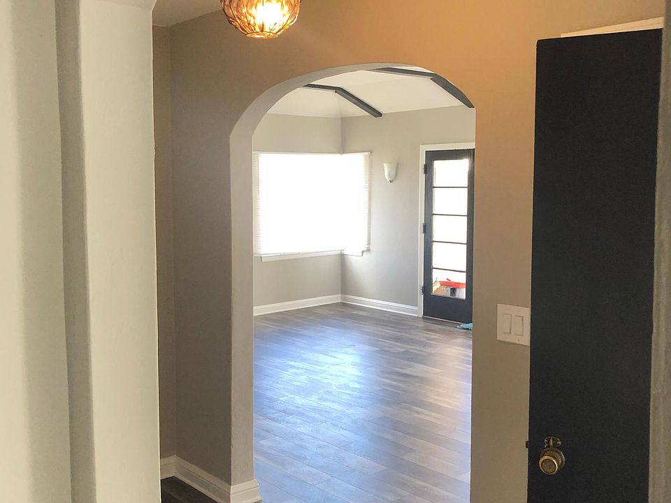 1st image of 1640 Gum St APT 2