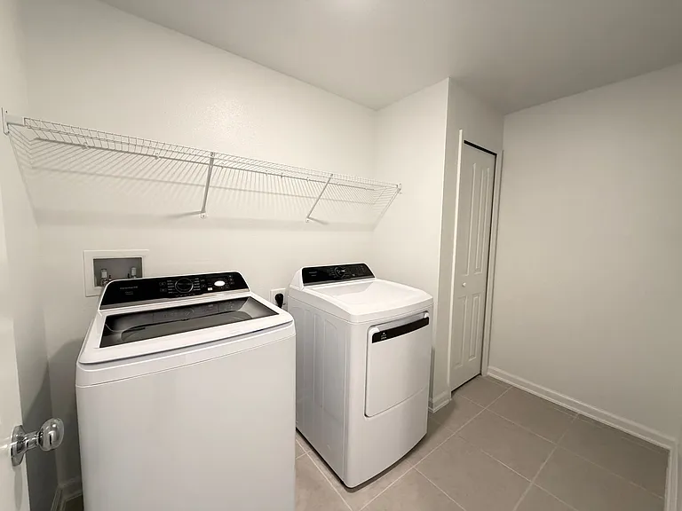 1116 Tyler Loop — Photo 30