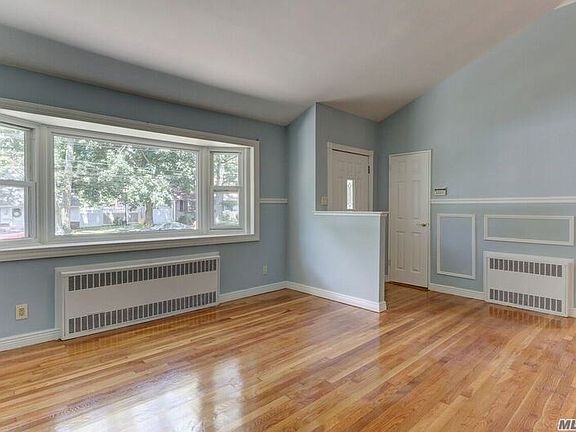3rd image of 100 Connecticut Ave