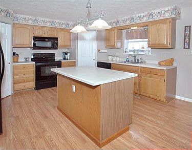 2nd image of 1130 Aerie Dr