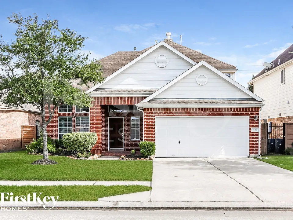 2540 Pelican Dr