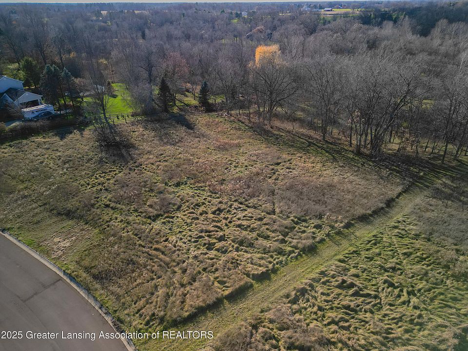 2nd image of 8171 Old Farm Trl