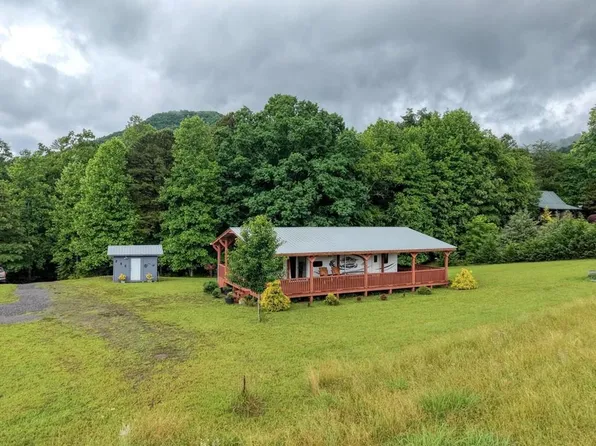 568 Parks Rd, Hiawassee, GA 30546