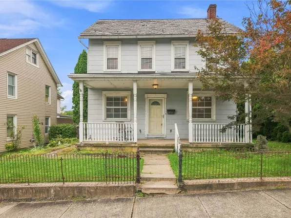 4113 S Church St, Whitehall, PA 18052