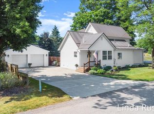 184 Parsonage St, Saranac, MI 48881