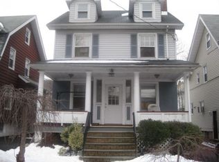 6 De Bell Ct, Passaic, NJ 07055