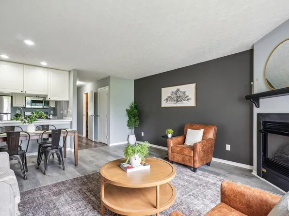 5176 Lodi Dr #26B, Canal Winchester, OH 43110