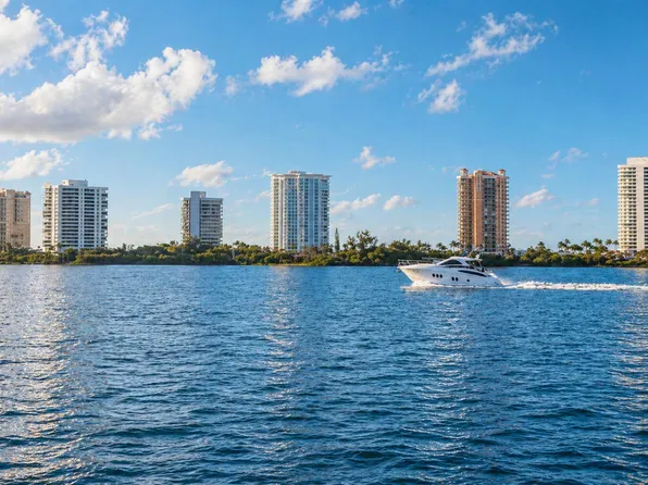 301 Lake Shore Drive, Lake Park, FL 33403