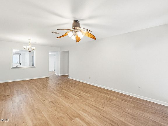 5th image of 3 Marsh Harbor Drive #A