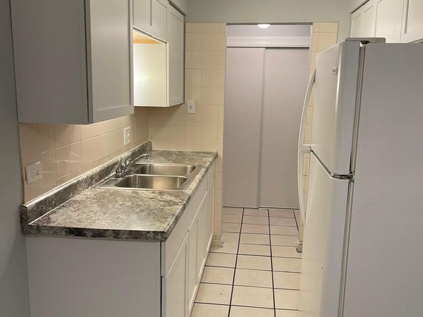 7854 S Rutherford Ave #3A