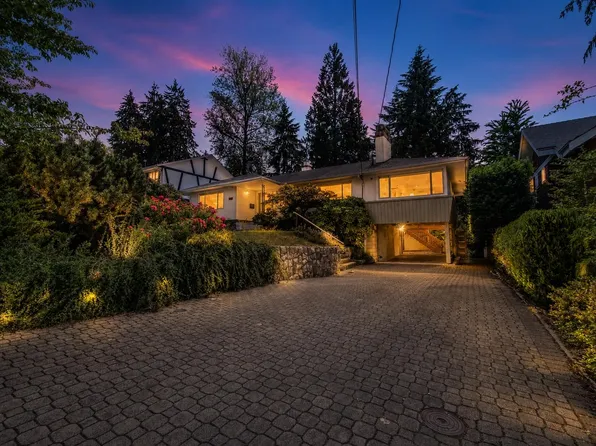 869 Clements Ave, North Vancouver, BC V7R 2K6