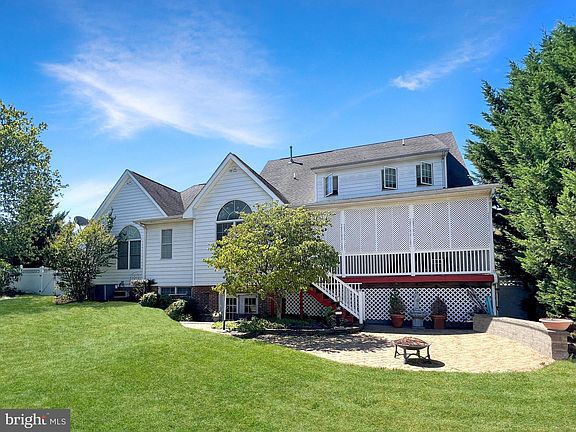 4th image of 102 Bramble Ct