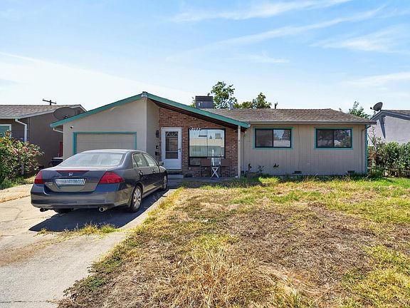 2nd image of 2032 Bowling Green Dr