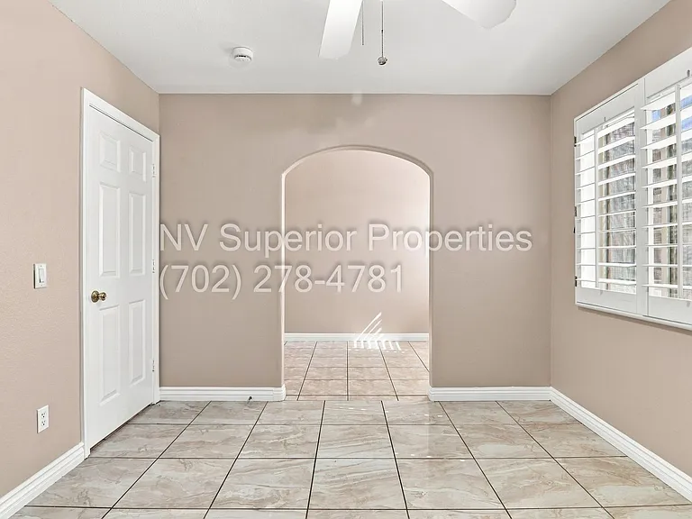 3876 Waynesvill St — Photo 38