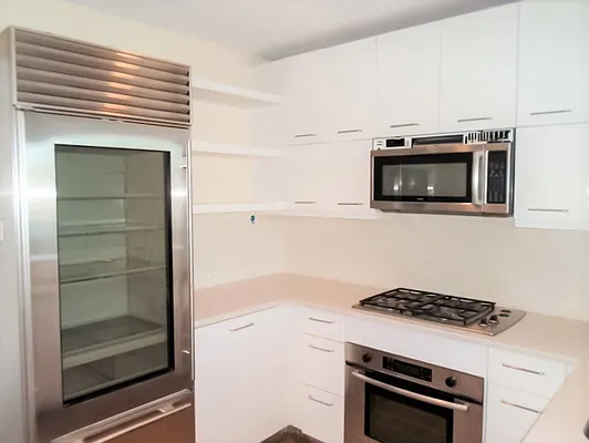 Sold by Manhattan Network Inc. | media 20