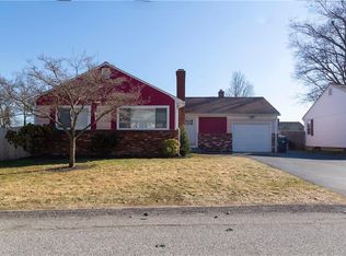 164 Old Willis Rd, Cumberland, RI 02864