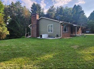 8401 Old Woodbury Rd, Laingsburg, MI 48848
