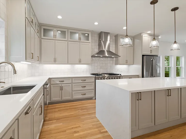 6255 Belmont Ave — Photo 33