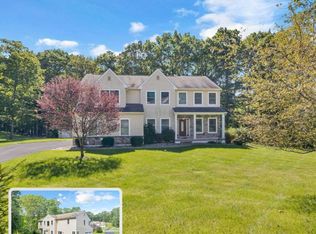 6155 Lakeview Ln, Swiftwater, PA 18370