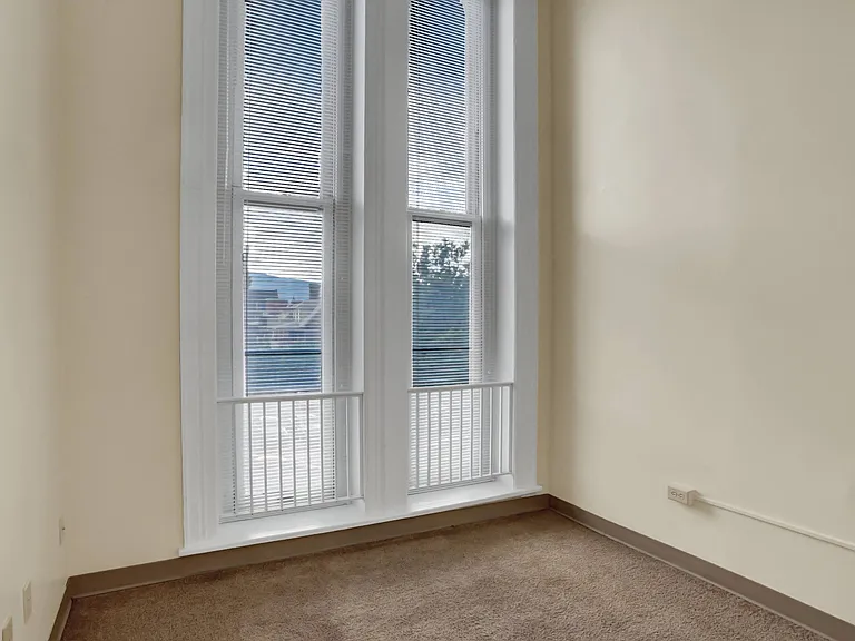 The Weightman Apartments — Photo 13