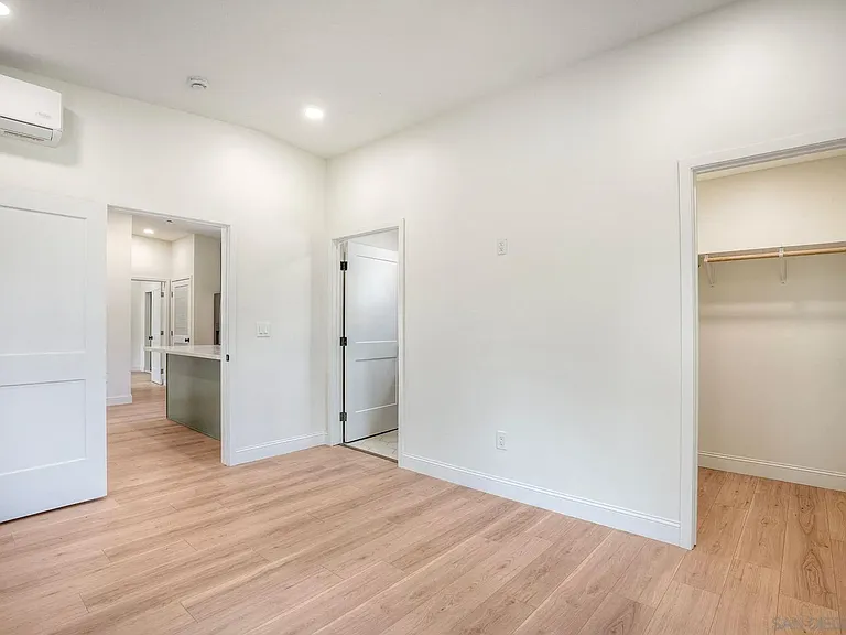 6942 Eberhart St — Photo 15