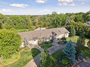 330 Peavey Rd, Wayzata, MN 55391