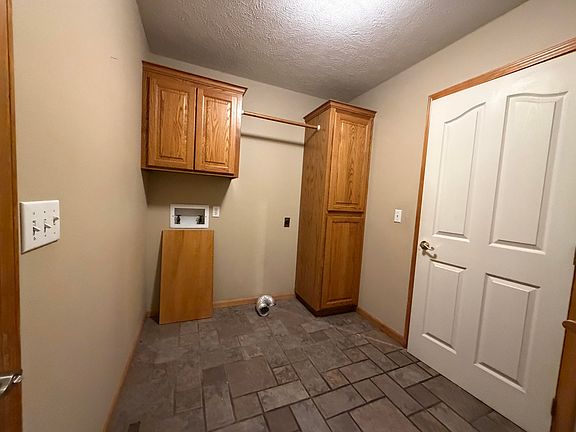 5th image of 1661 N Main Avenue