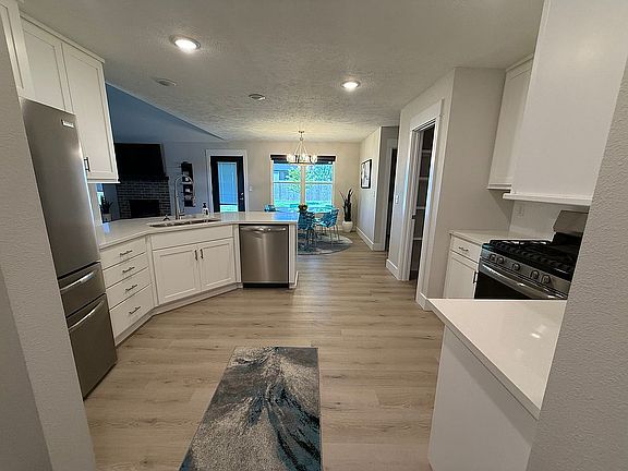 4th image of 4118 Rome Ave