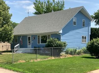 620 Miller St, Holdrege, NE 68949