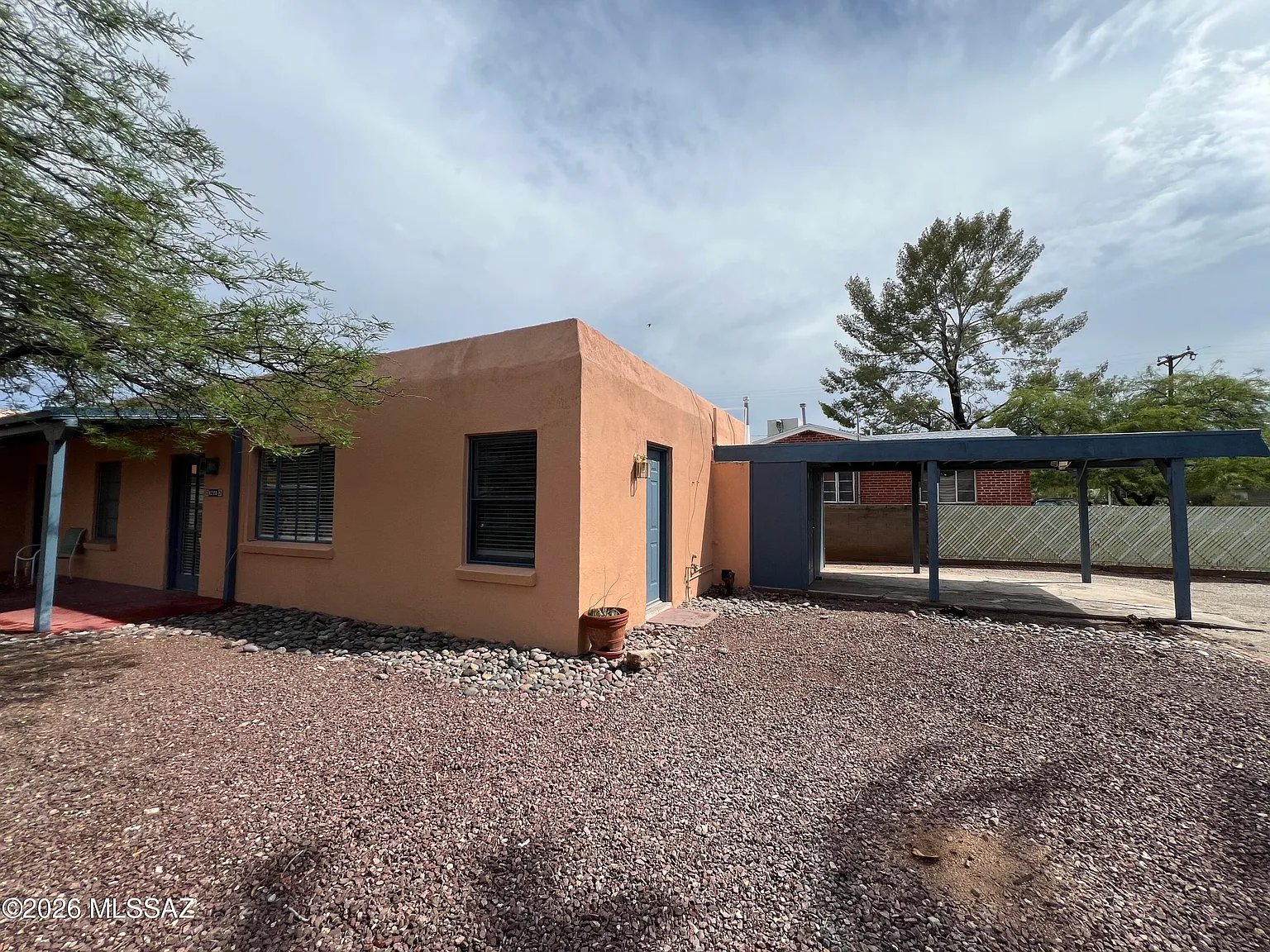 1 bed, 1.0 bath, 402 sqft, $850 — Photo 2